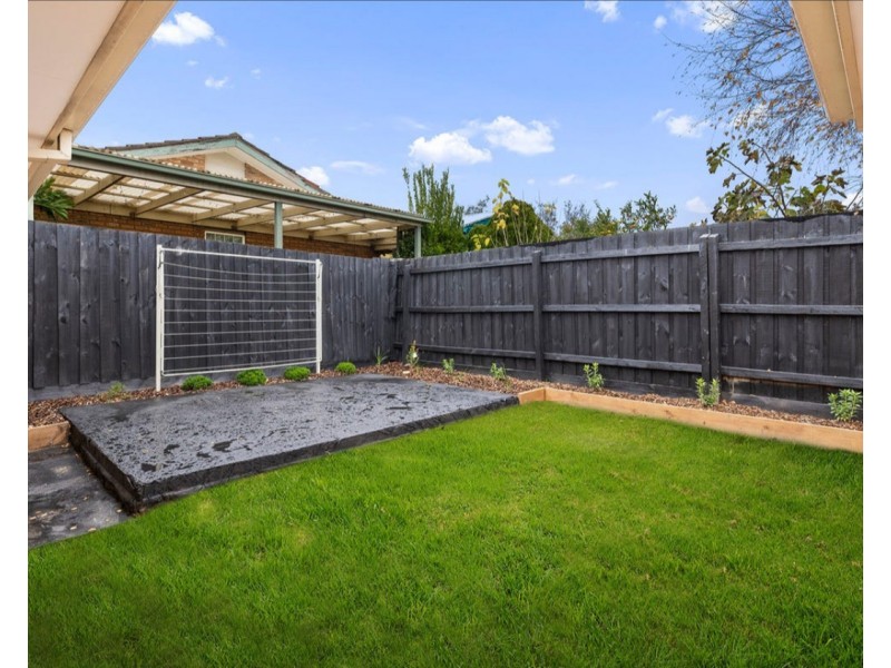 216 Dandelion Drive, Rowville VIC 3178