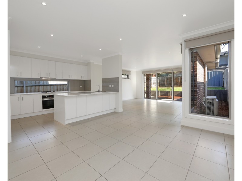 1/5 O’Connor  Road, Knoxfield VIC 3180