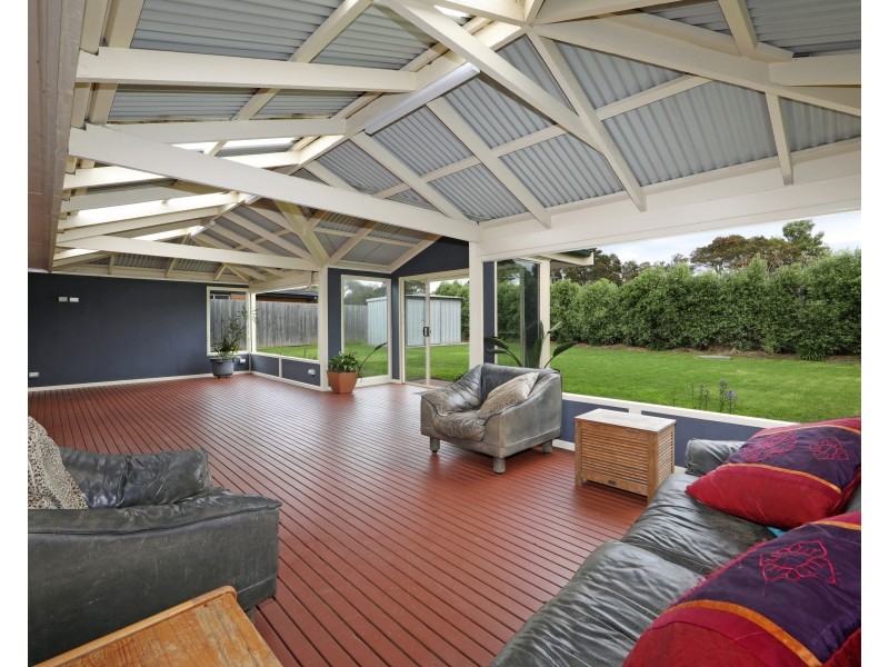 3 Stephanie Close, Ferntree Gully VIC 3156