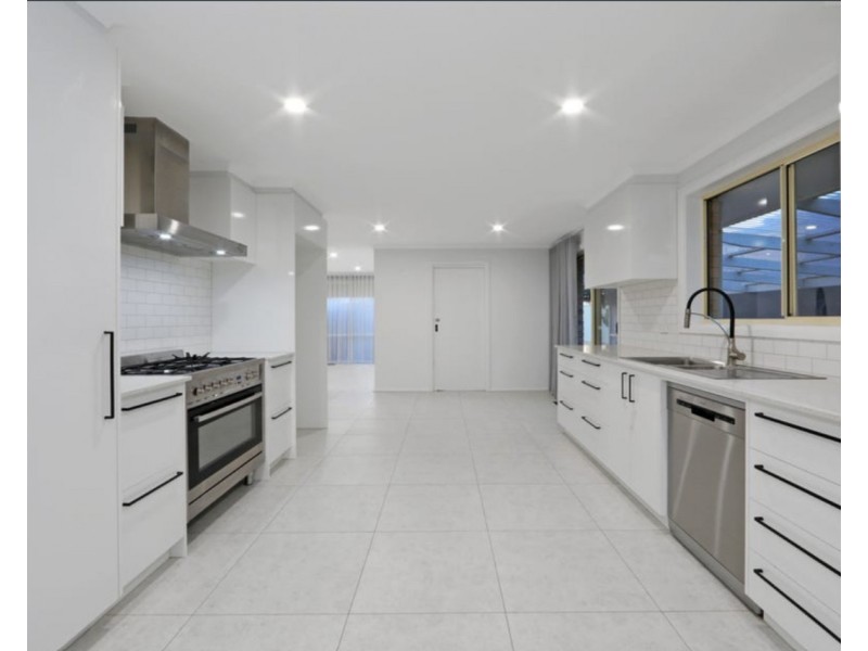 7 Garner Court, Endeavour Hills VIC 3802