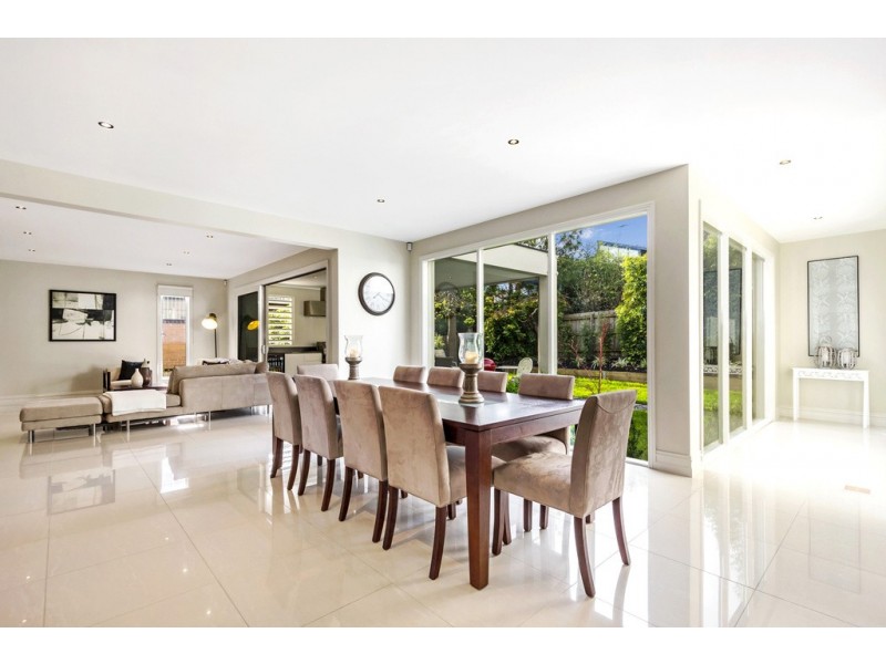 73 Golden Way, Bulleen VIC 3105