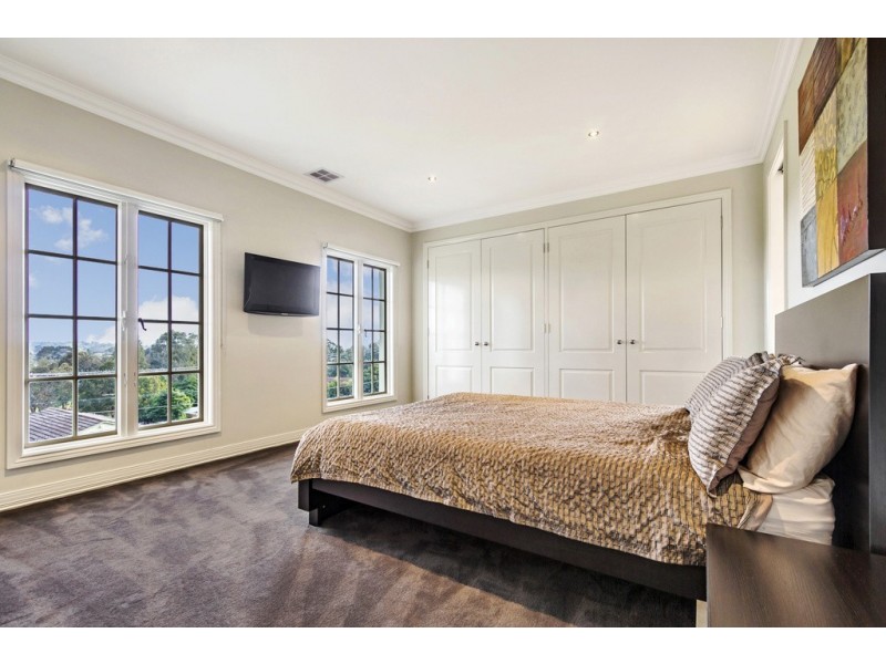 73 Golden Way, Bulleen VIC 3105