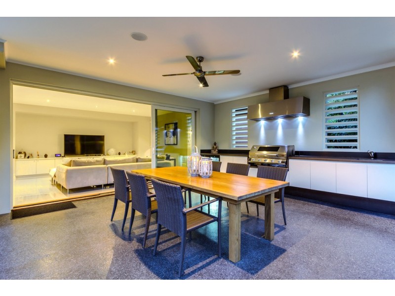 73 Golden Way, Bulleen VIC 3105