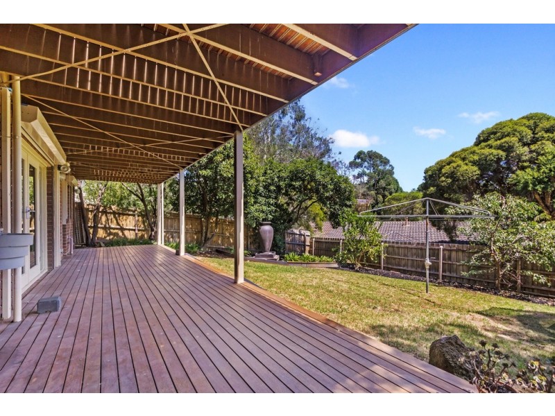 16 Jacobena Place, Templestowe VIC 3106