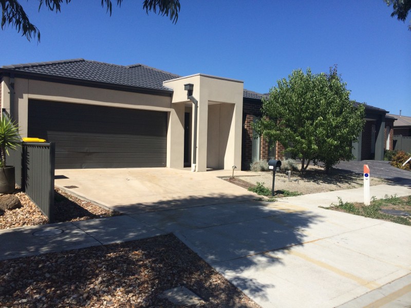 53 Donnelly Circuit, South Morang VIC 3752