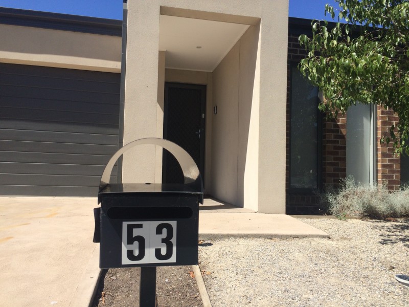 53 Donnelly Circuit, South Morang VIC 3752