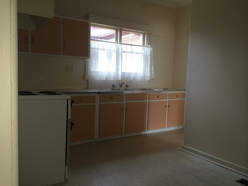 11 Lincoln Drive, Bulleen VIC 3105