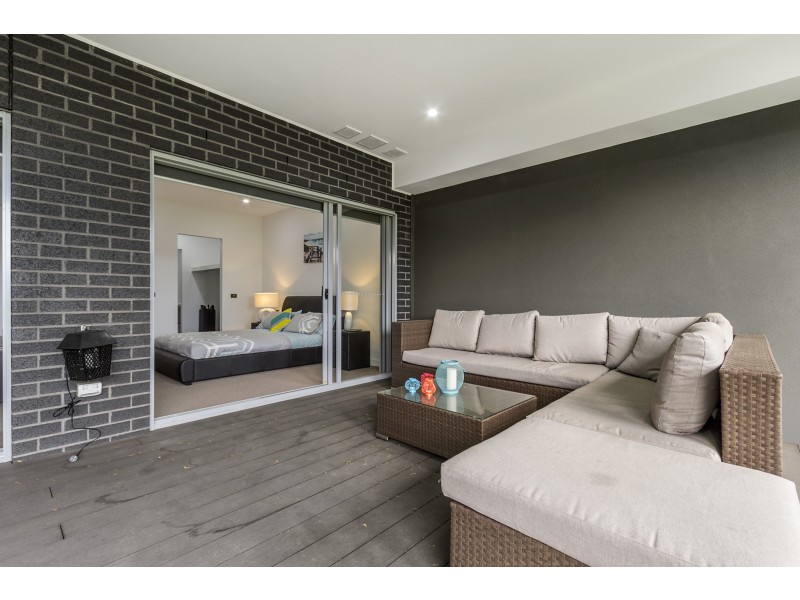 2/95 Seaview Avenue, Safety Beach VIC 3936