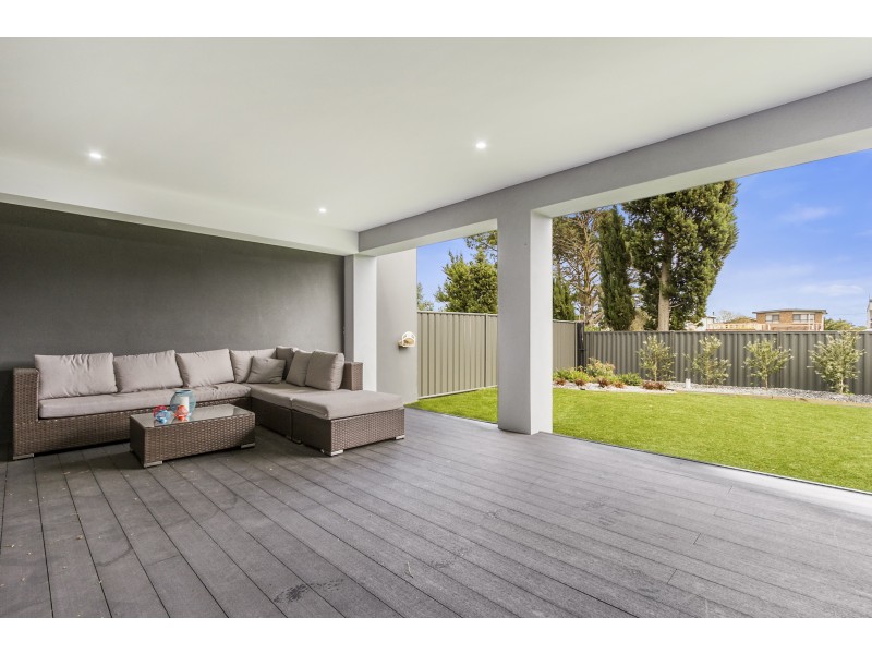 2/95 Seaview Avenue, Safety Beach VIC 3936