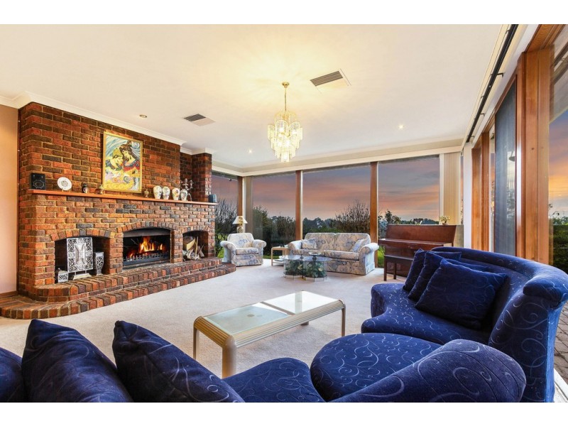 5 Joslyn Drive, Research VIC 3095