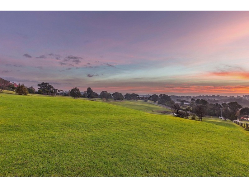 5 Joslyn Drive, Research VIC 3095