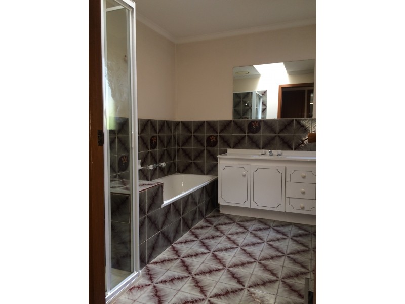 4 Templemore Drive, Templestowe VIC 3106