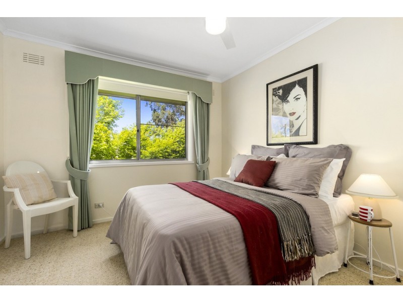 8 Nymph Street, Mitcham VIC 3132