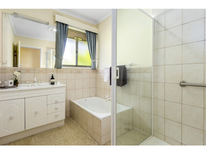 8 Nymph Street, Mitcham VIC 3132