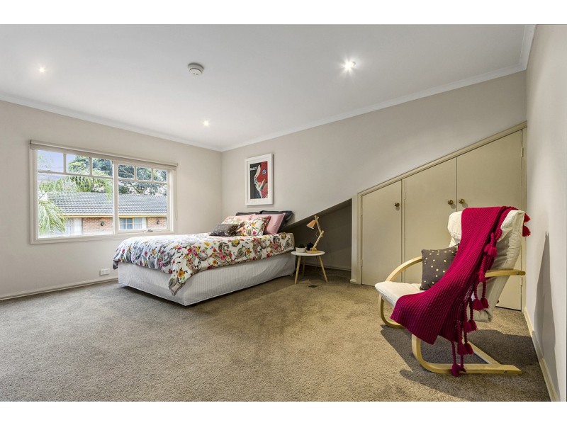 48 Larnoo Drive, Doncaster East VIC 3109