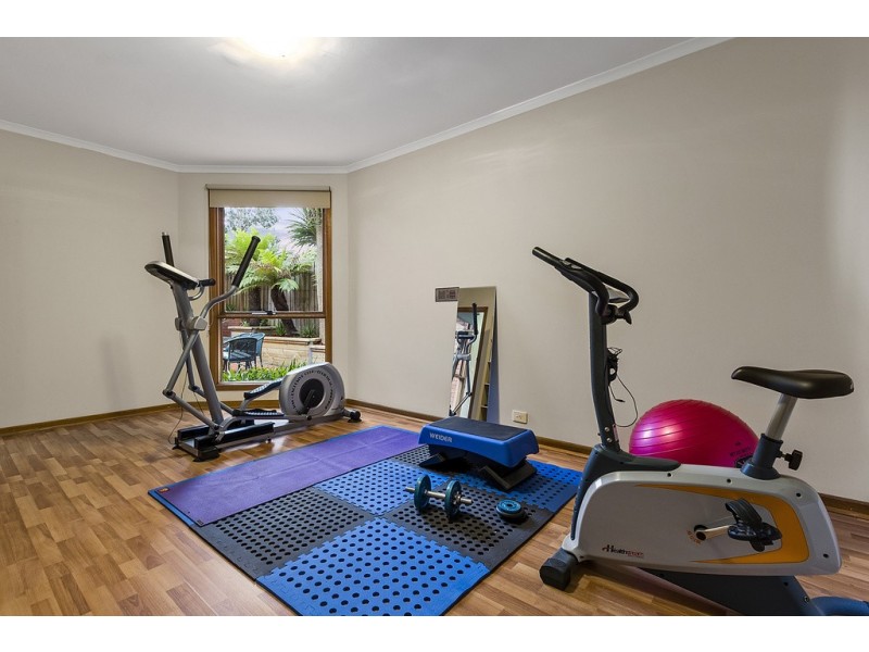 48 Larnoo Drive, Doncaster East VIC 3109