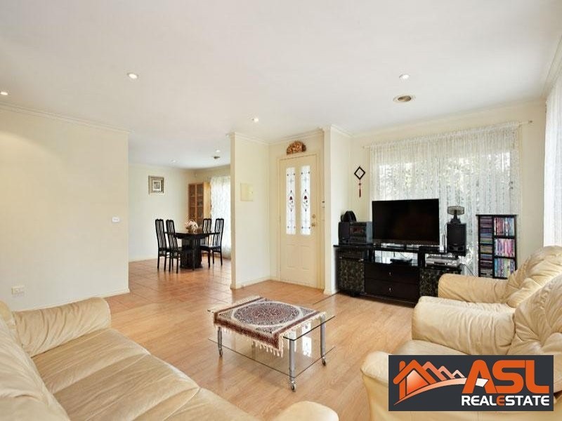 1/1 Florence Avenue, Donvale VIC 3111