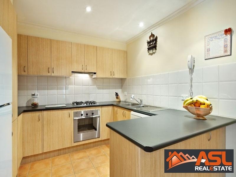 1/1 Florence Avenue, Donvale VIC 3111