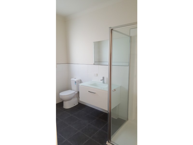 2/6 Herbert Street, Watsonia VIC 3087