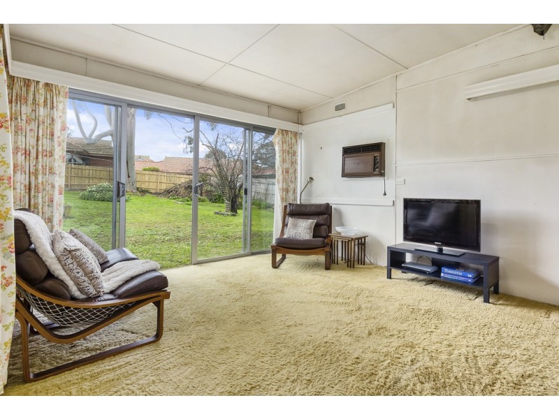 16 Donald Street, Croydon VIC 3136