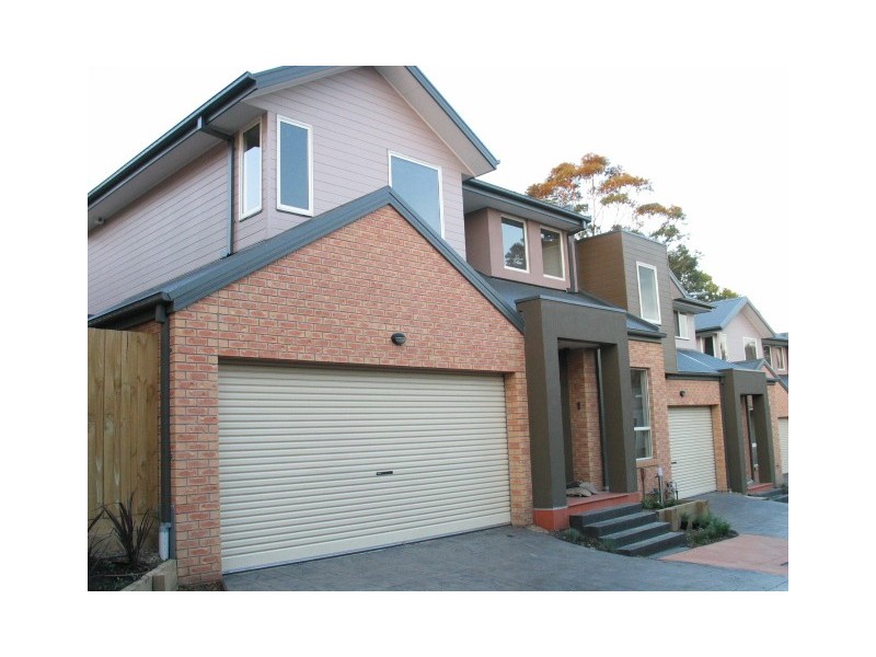 2/2-4 Ireland Avenue, Doncaster East VIC 3109