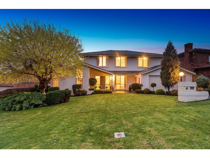 31 Tidcombe Crescent, Doncaster East VIC 3109