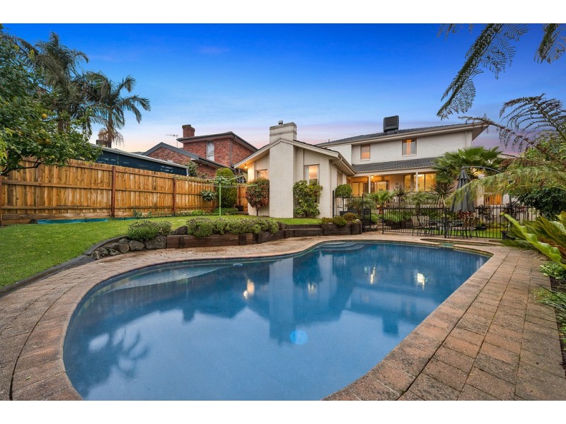 31 Tidcombe Crescent, Doncaster East VIC 3109