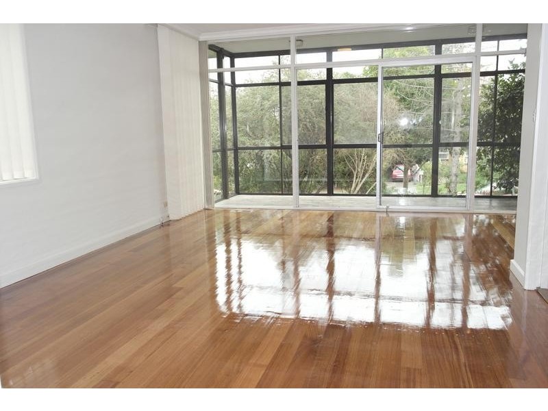 6 Gilmore Road, Doncaster VIC 3108