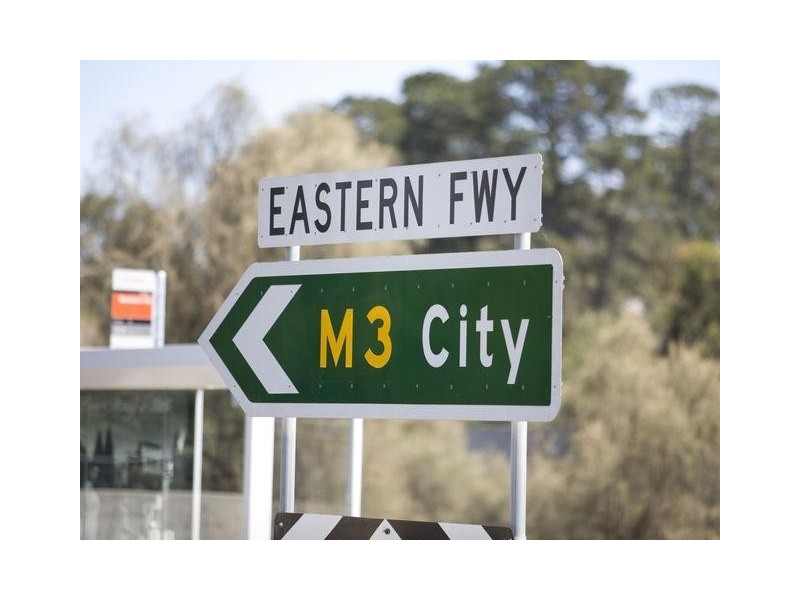 6 Gilmore Road, Doncaster VIC 3108