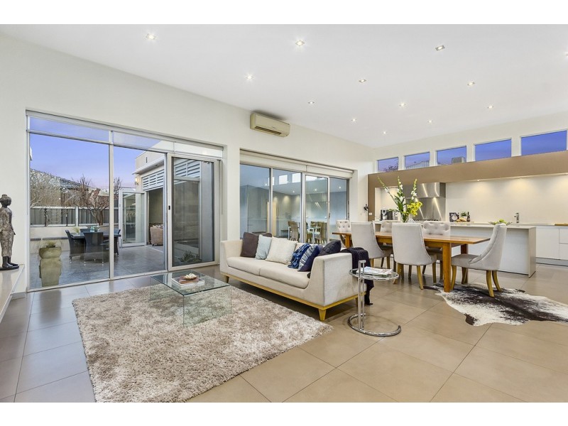 31 Orchid Avenue, Reservoir VIC 3073