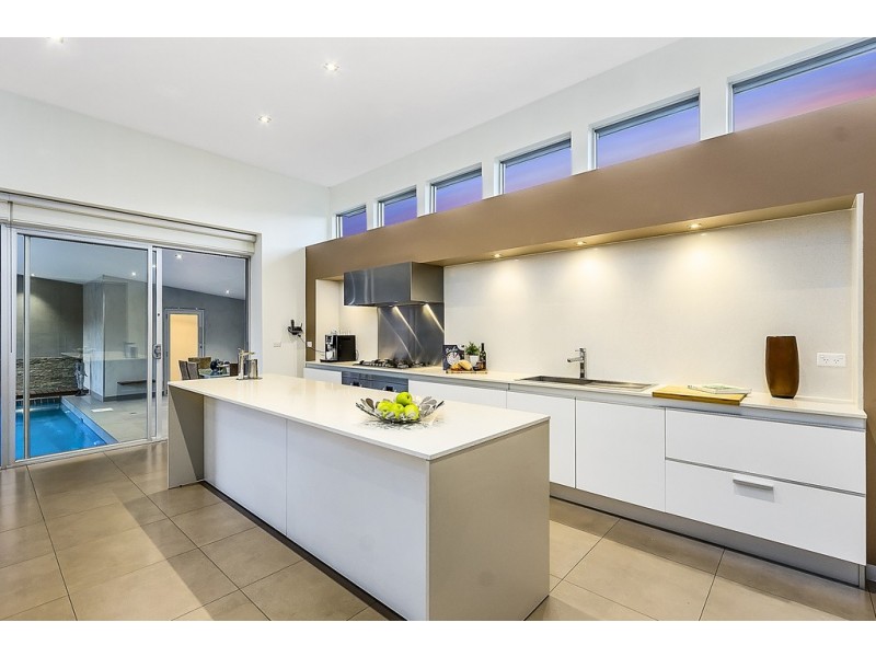 31 Orchid Avenue, Reservoir VIC 3073