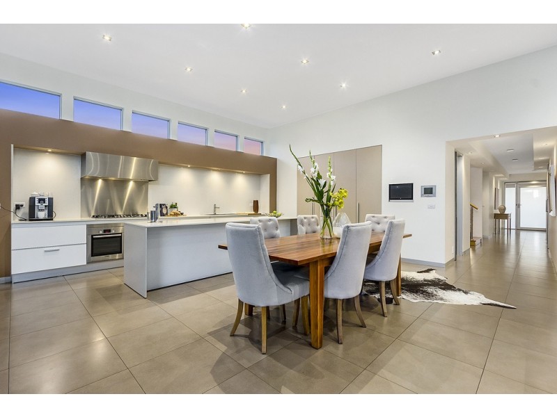 31 Orchid Avenue, Reservoir VIC 3073