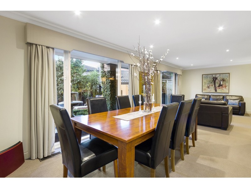 8 Rowallan Court, Doncaster East VIC 3109