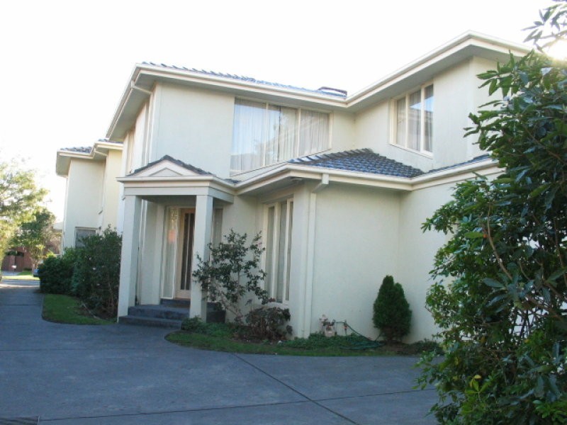 2/102 Church Road, Doncaster VIC 3108