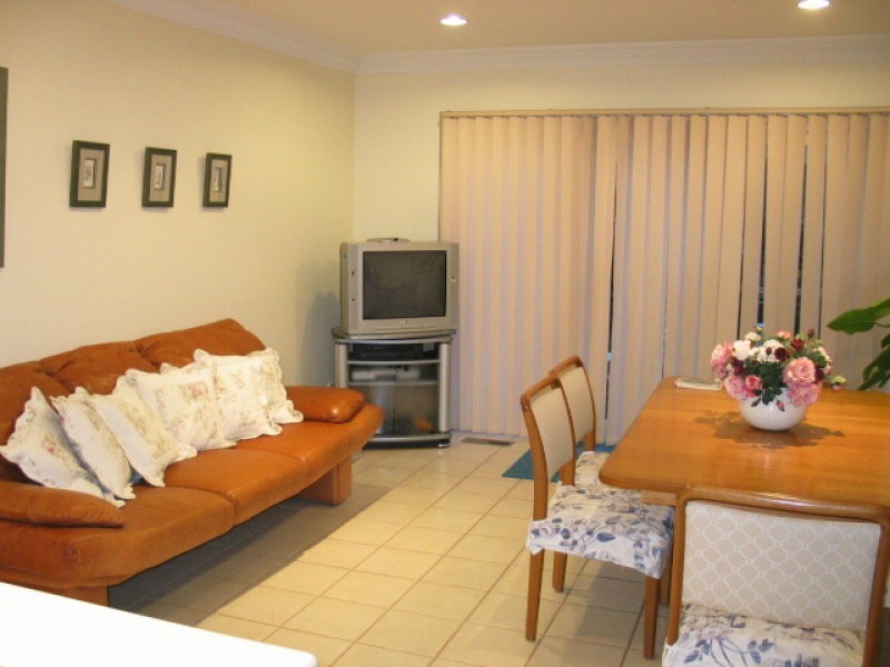 2/102 Church Road, Doncaster VIC 3108