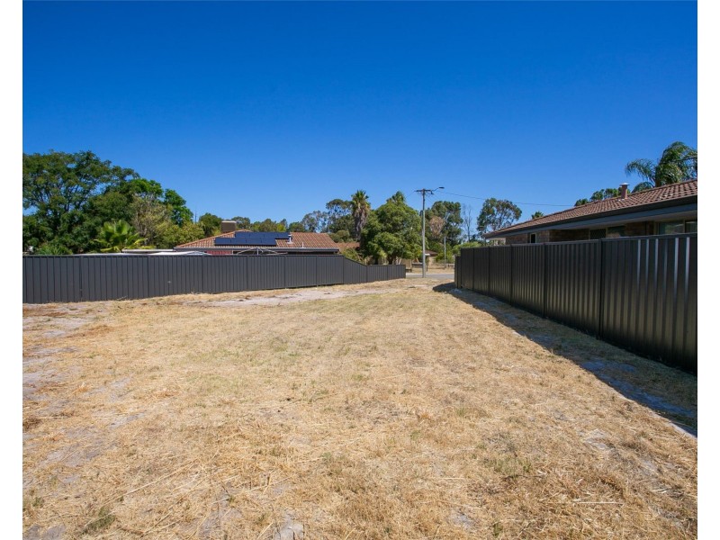 13 Congo Place, Beechboro WA 6063