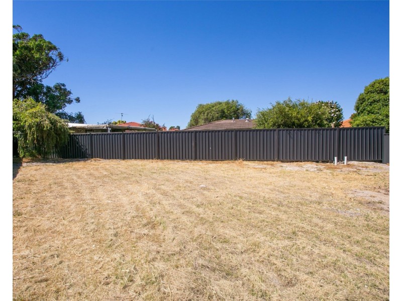 13 Congo Place, Beechboro WA 6063