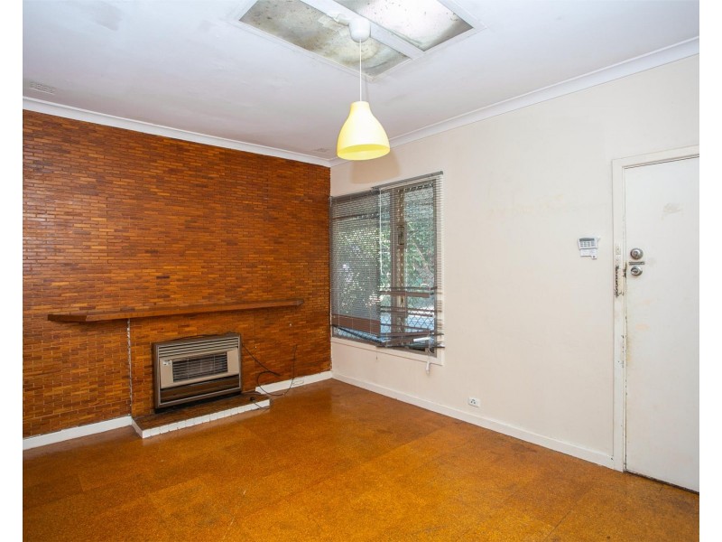 10 Tangmere Way, Balga WA 6061