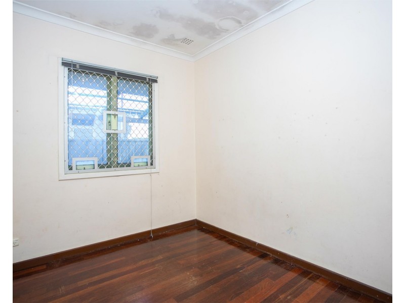 10 Tangmere Way, Balga WA 6061