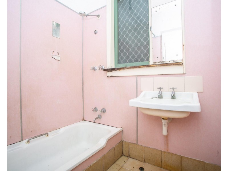 10 Tangmere Way, Balga WA 6061