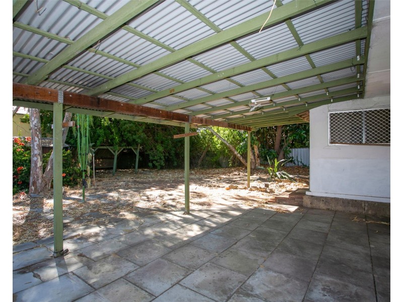 10 Tangmere Way, Balga WA 6061