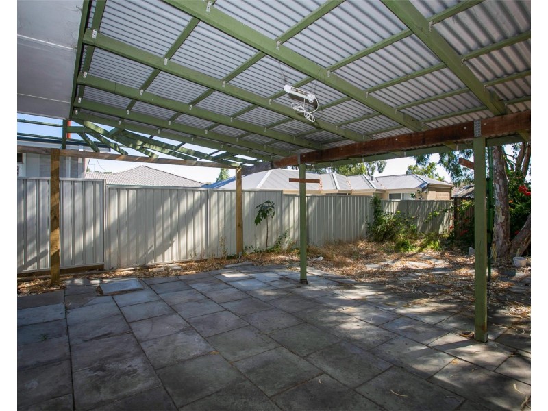 10 Tangmere Way, Balga WA 6061