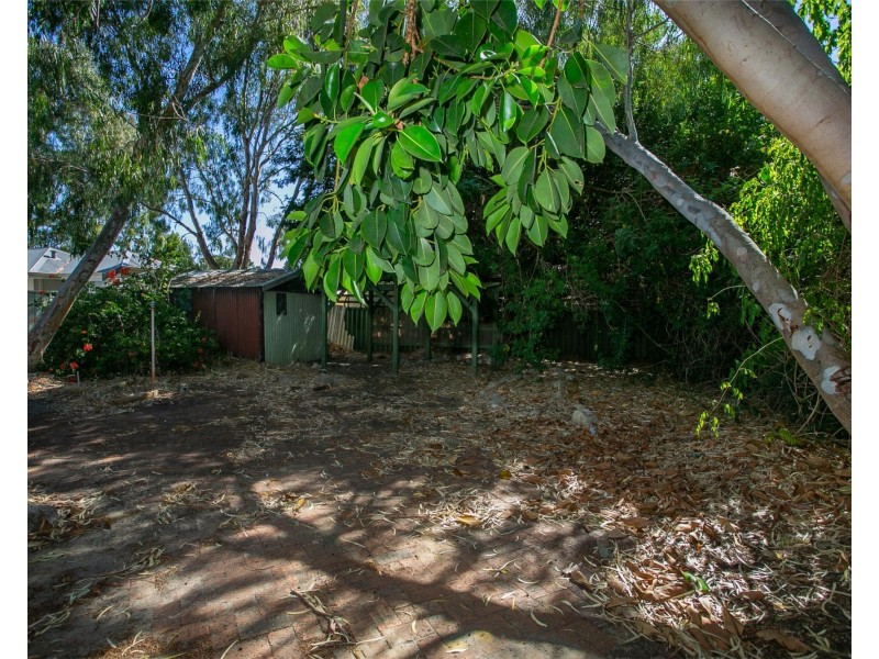 10 Tangmere Way, Balga WA 6061