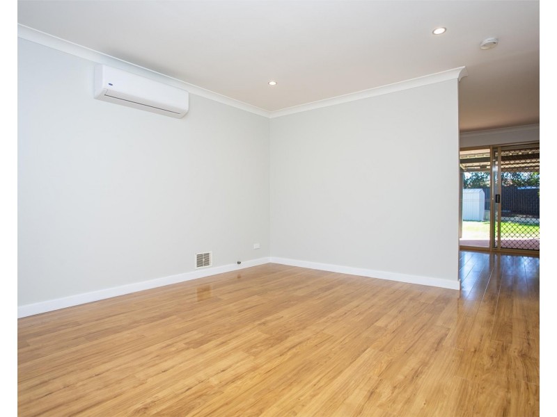 11 Congo Place, Beechboro WA 6063