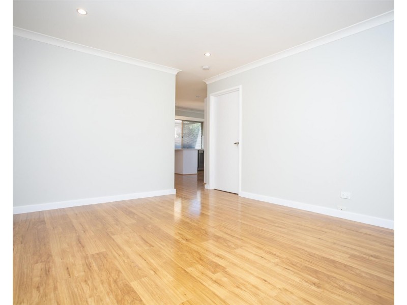 11 Congo Place, Beechboro WA 6063