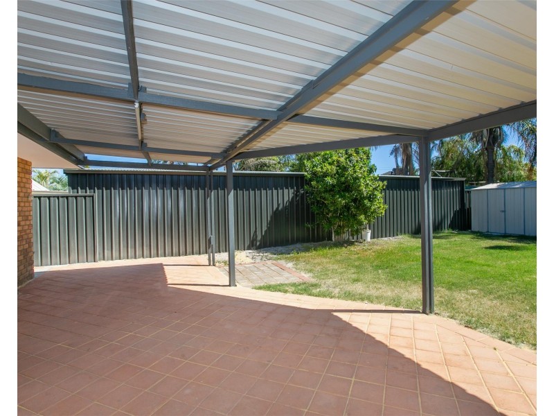 11 Congo Place, Beechboro WA 6063