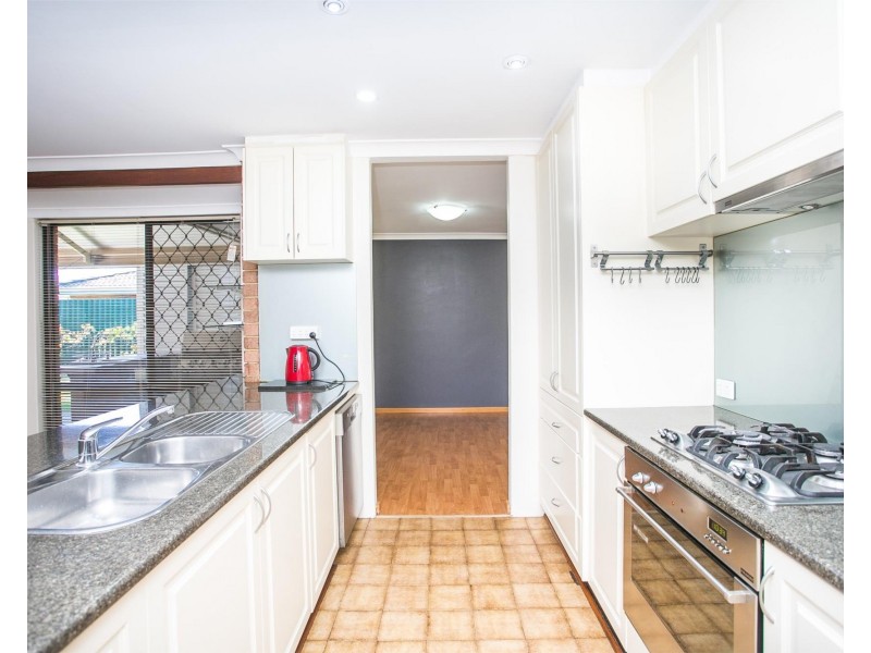 50 Freeland Square, Eden Hill WA 6054