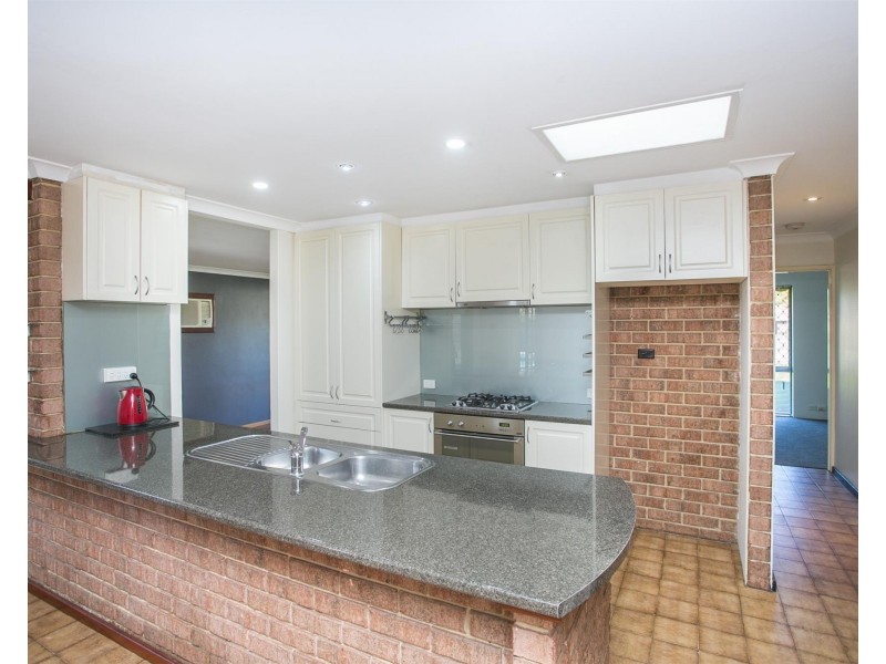 50 Freeland Square, Eden Hill WA 6054