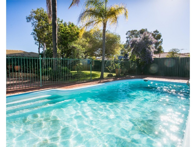 50 Freeland Square, Eden Hill WA 6054