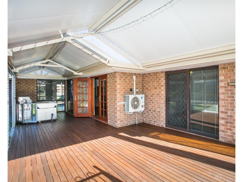 50 Freeland Square, Eden Hill WA 6054